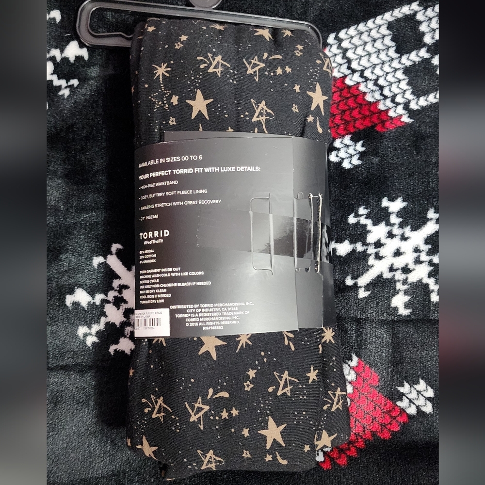 Torrid Stars Leggings - Picture 5 of 6